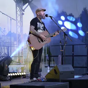 MIKE MISFIT | ACOUSTIC FOLK & PUNK ROCK  | Live Musik in Aachen | Konzert im Sowiso - Ocean