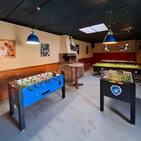Games at Sowiso Ocean Bar Aachen - Billiards | Foosball | Darts | Board Games | Schocken | Card Games